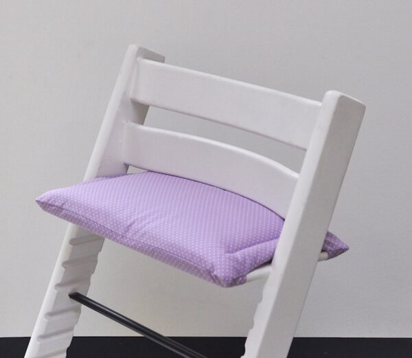 Lilac Dots zitkussen voor de stokke tripp trapp kinderstoel- meegroeistoel- zitkussen- gecoat-liefleukenhip